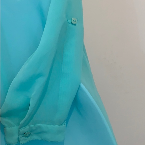 Truth Long Sleeve Roll Tab Sheer V-Neck Bouse - Picture 7 of 8